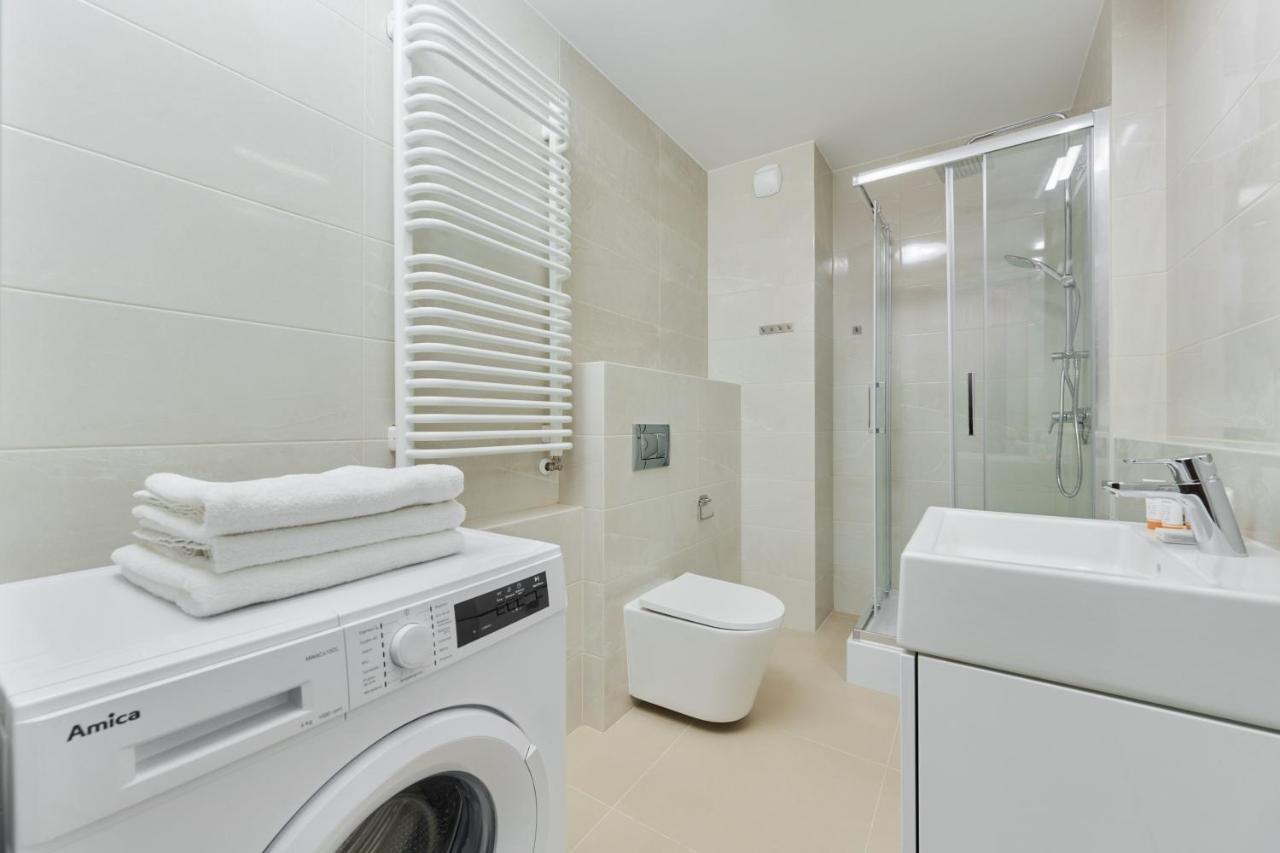 Modern Elegance Apartments Wroclaw With Ac By Noclegi Renters Zewnętrze zdjęcie